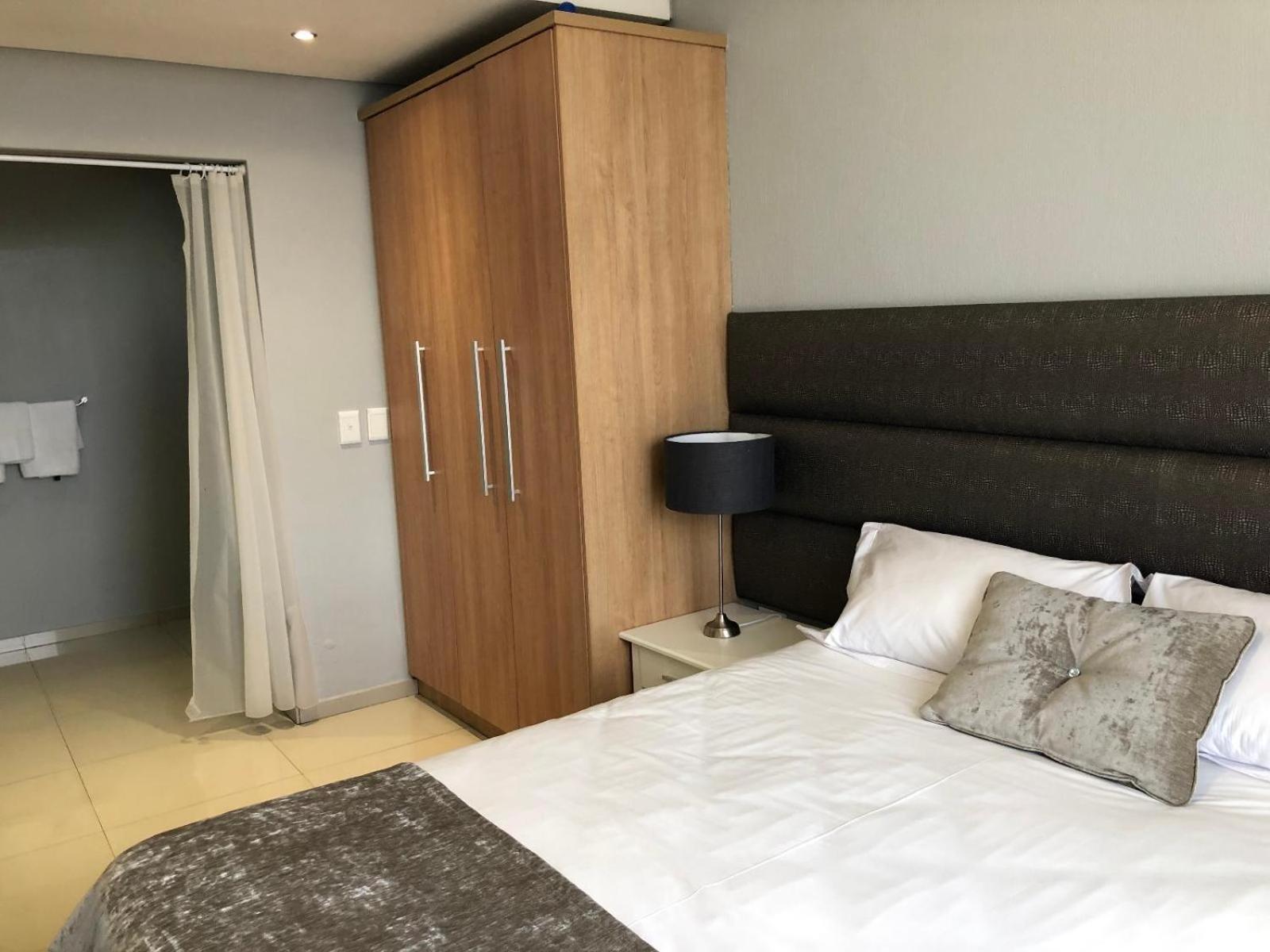 Infinity Self Catering Apartments Блаубергстранд Номер фото