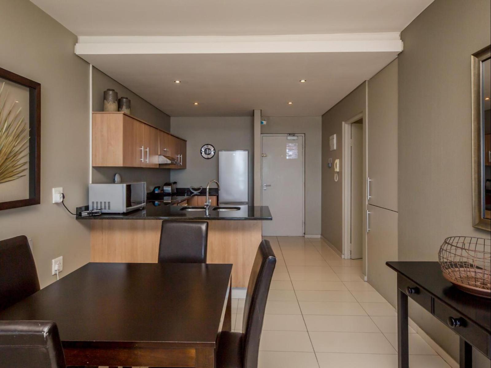 Infinity Self Catering Apartments Блаубергстранд Экстерьер фото