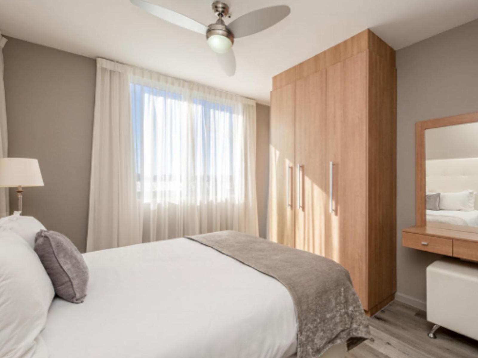 Infinity Self Catering Apartments Блаубергстранд Номер фото